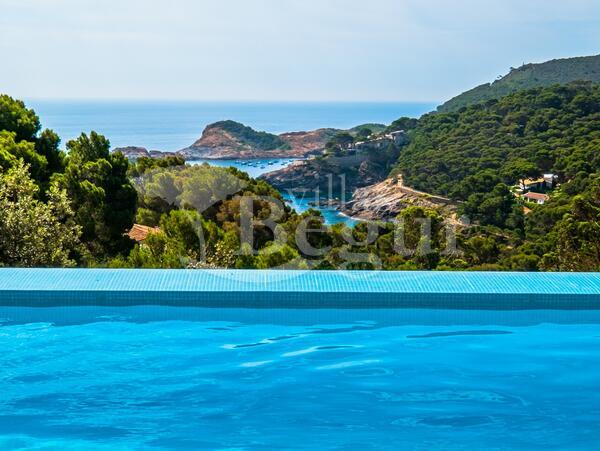 Exclusive%20property%20with%20fantastic%20sea%20views%20and%20private%20pool%20in%20Aiguafreda
