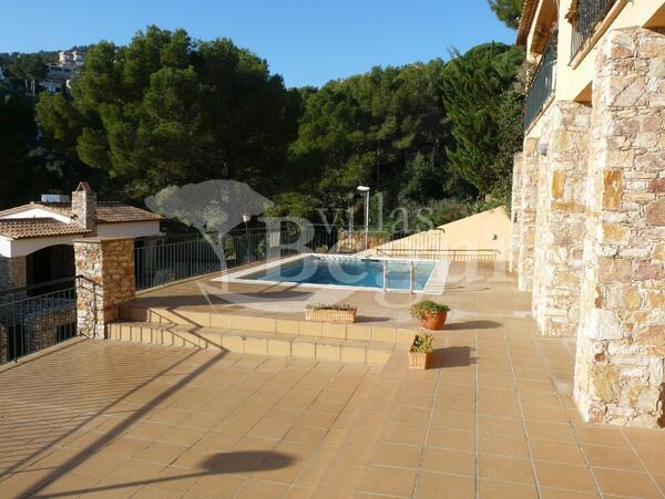 Apartment%20with%20walking%20distance%20to%20Sa%20Riera%20Beach%20and%20community%20pool