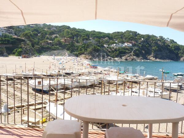 Attached%20house%20on%20the%20seafront%20of%20Sa%20Riera%20Beach%20with%20amazing%20sea%20view